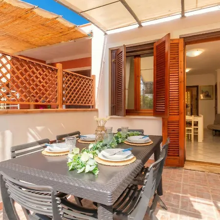 Rais 13 By Interhome Lägenhet Stintino
