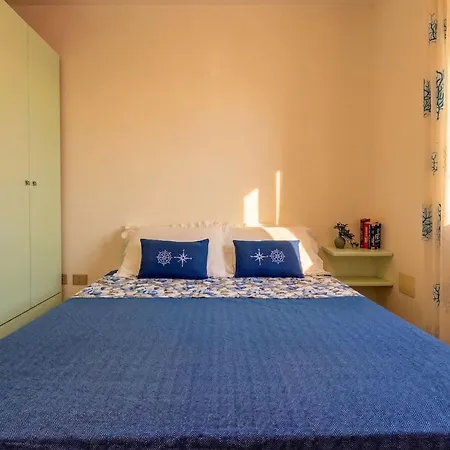 Rais 13 By Interhome Lägenhet Stintino